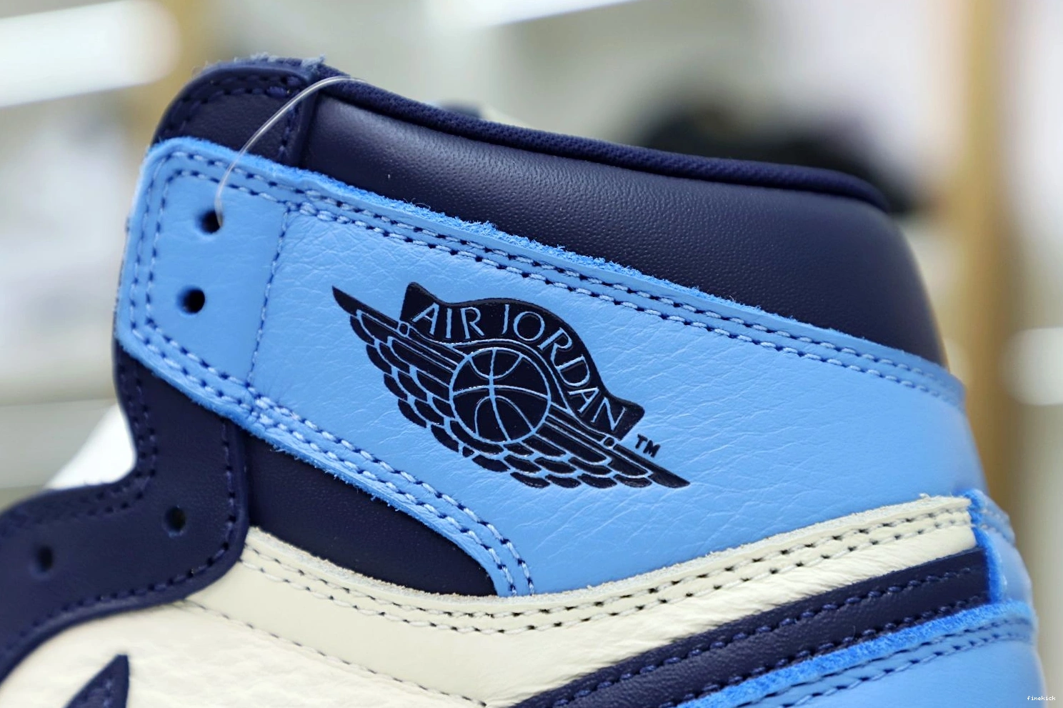 RETRO 1 HIGH 'OBSIDIAN' OG JORDAN AIR 1211